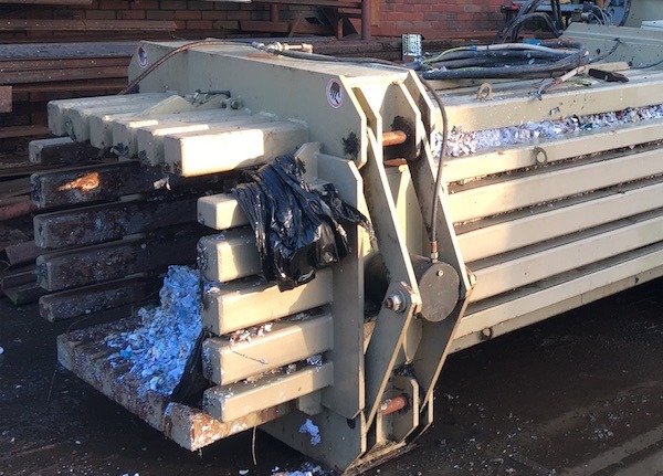 X SOLD - Anis Trend Automatic Waste Baler