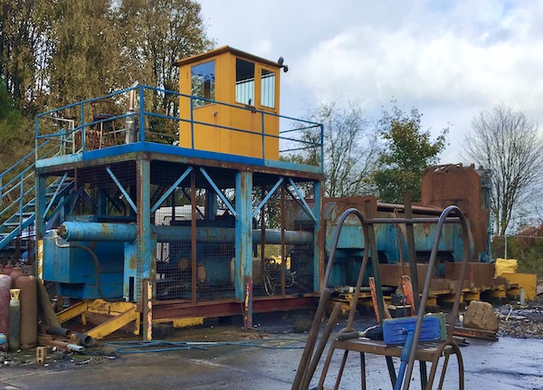 X SOLD Taurus Static Shear Baler