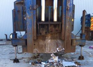 X SOLD Taurus 450 Mobile Shear Baler