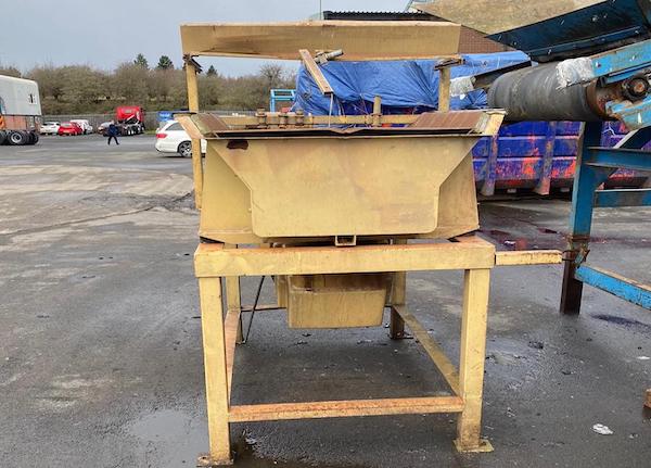 X Used Small Vibrating Feeder